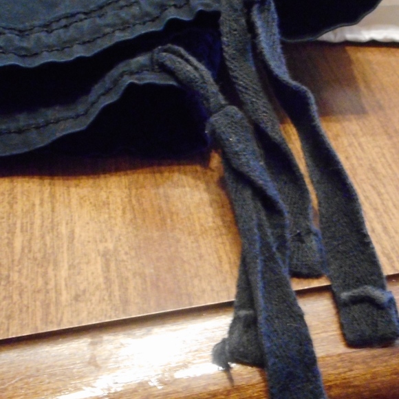 ST JOHNS BAY BLACK CARGO CAPRI PANTS - Picture 5 of 5